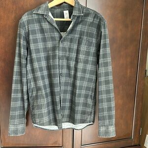Clothing & CO Cotton Plaid Button Down Shirt Size Small Black